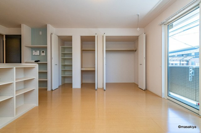 サンモール尾張部の居間・リビング