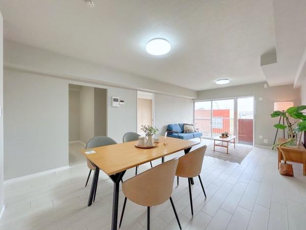 ライオンズマンション金沢八景Ｃ棟の居間・リビング