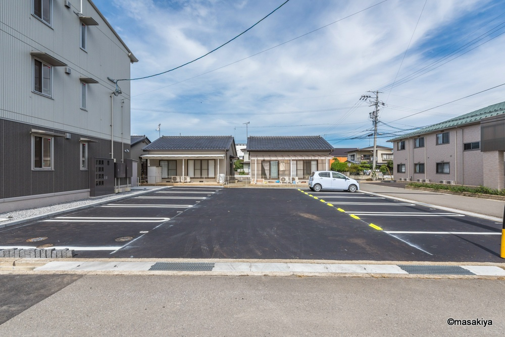 アウトゥーノ尾張部の駐車場|駐車場