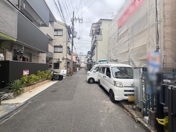 【前面道路含む現地写真】