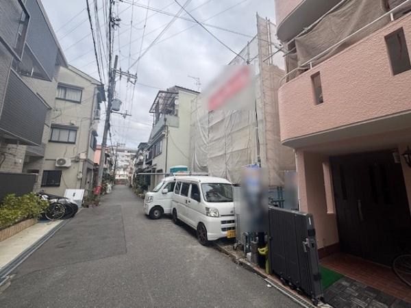 【前面道路含む現地写真】