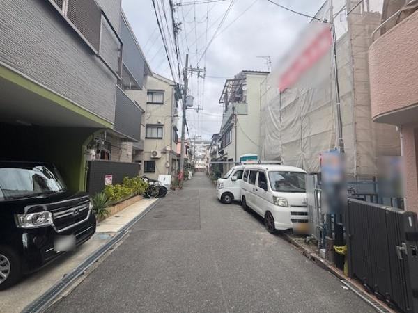 【前面道路含む現地写真】