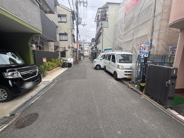 【前面道路含む現地写真】