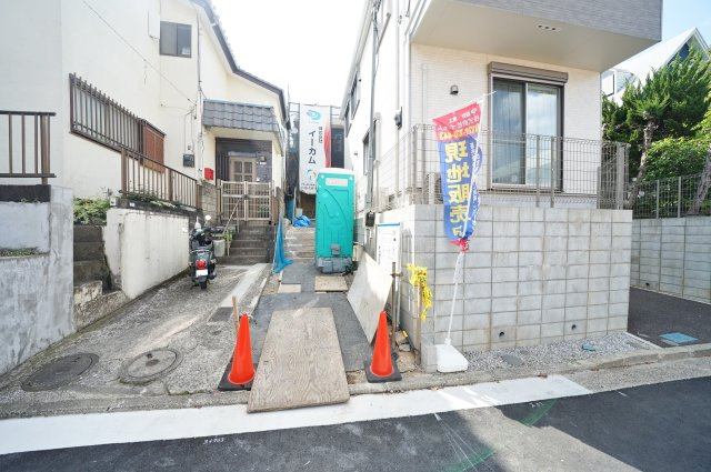 【横浜市保土ケ谷区法泉3丁目6-66新築戸建て】★仲介手数料無料★（初音が丘小学校・橘中学校）の外観