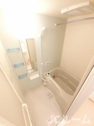 エレガンシア・ＫＯＫＵＨＵの浴室