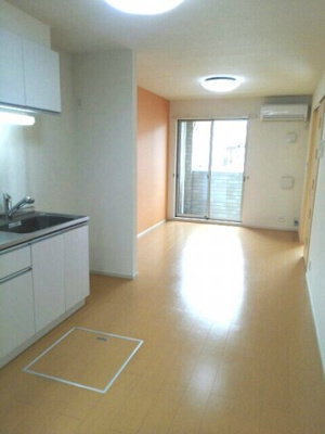 【居間・リビング】 | シャー・ヴィラージュＢ