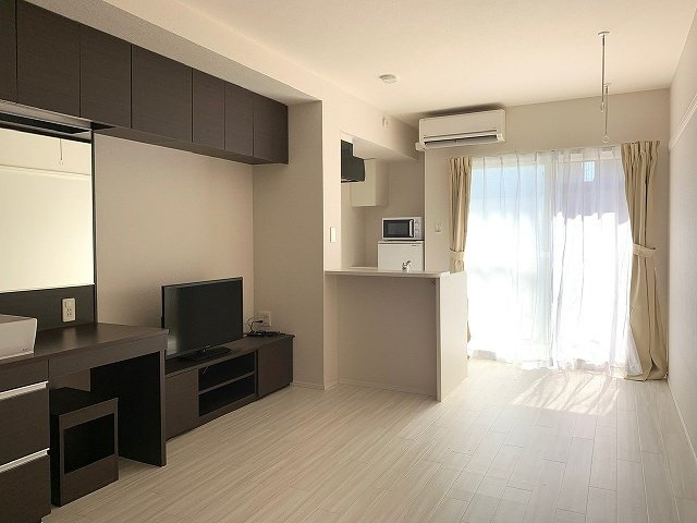 レオネクスト日向根の居間・リビング|1階タイプの写真です。