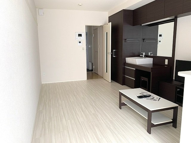 レオネクスト日向根の居間・リビング|1階タイプのお部屋の写真です。