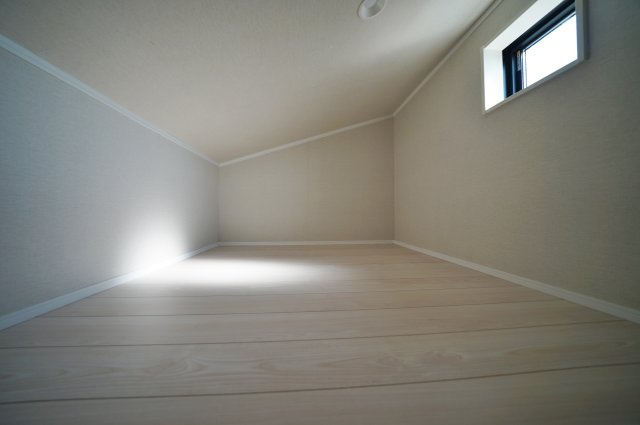 【横浜市瀬谷区瀬谷2丁目32-13全2棟新築戸建て】★仲介手数料無料★（二ツ橋小学校・東野中学校）の収納