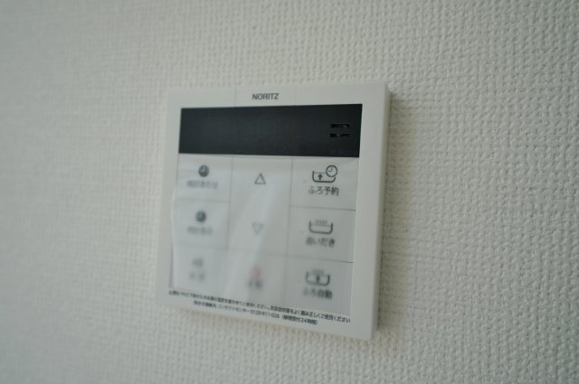 【横浜市瀬谷区瀬谷2丁目32-13全2棟新築戸建て】★仲介手数料無料★（二ツ橋小学校・東野中学校）の発電・温水設備