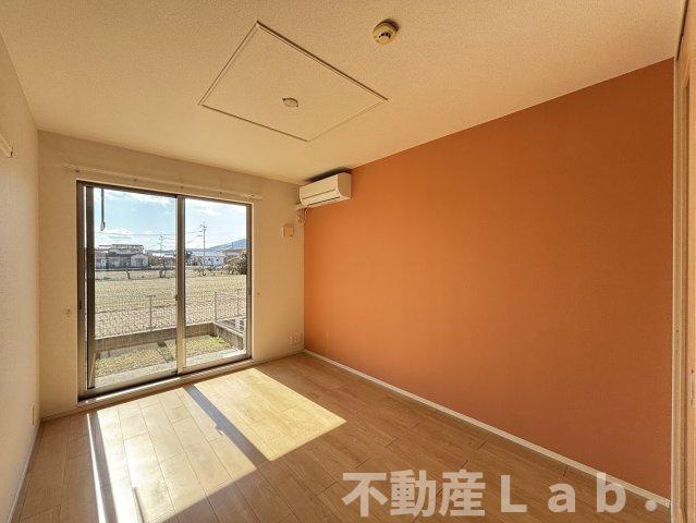 エルモアの居間・リビング