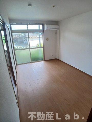 サンヒルズＡの居間・リビング