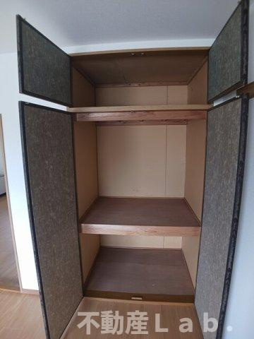 サンヒルズＡの収納