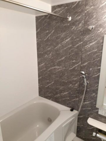 マルゴー　Ａの浴室