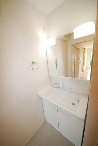 ＲＥＩＷＡ　Ⅲの洗面所