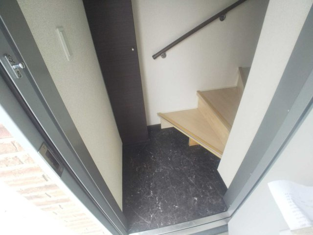 レオネクストアルカディアⅡの玄関|現況タイプ優先　色相違あり