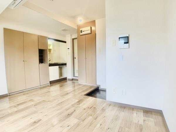 雅叙園碑文谷ドミトリィの洋室