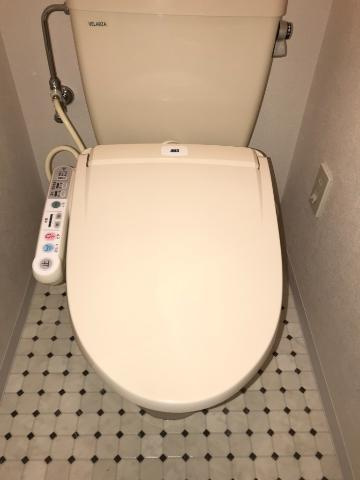 ウィング富士Ｂのトイレ|シャワー付トイレ