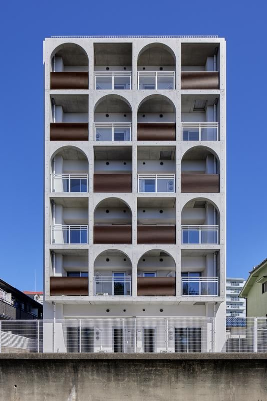 DITA　Decoller海岸通