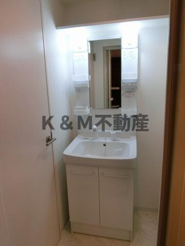 ＣＢ柏ヴェールの洗面所|脱衣スペースもあります