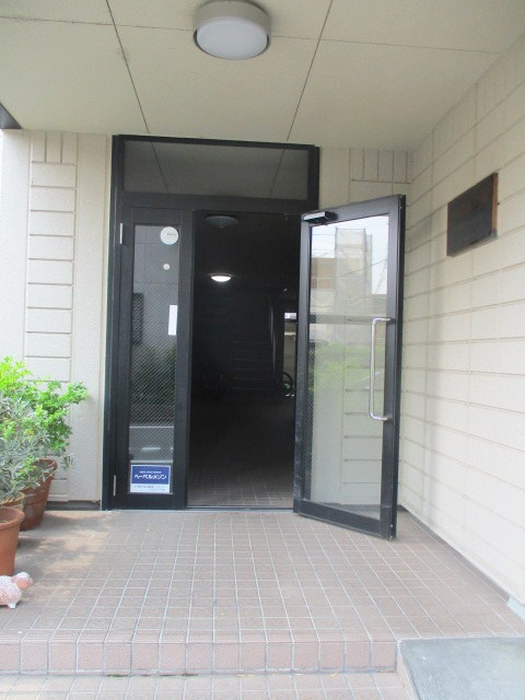 クレスト山野のエントランス|エントランス