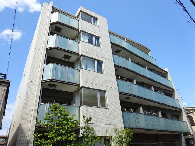 カスタリア目黒平町の外観