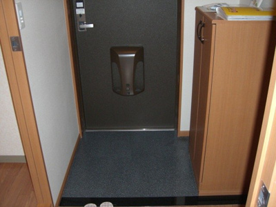 【玄関】 | ガーデンヒルズⅠ | 玄関