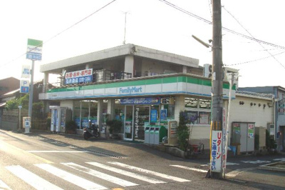 【周辺】 | ガーデンヒルズⅠ | ファミリーマートまで550ｍ