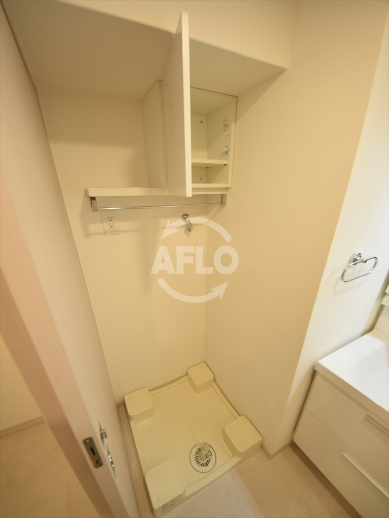 藤の邸　京町堀の洗面所|藤の邸　京町堀　洗濯用防水パン