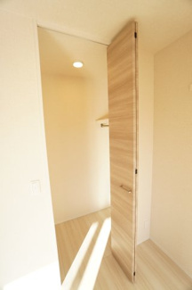 【収納】 | メゾン・グランシャリオ | ※同物件・同タイプの写真です。