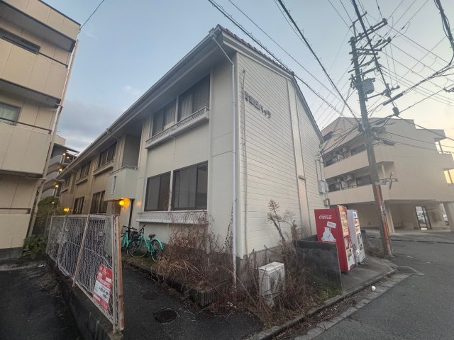 青葉丘ハイツ　A棟の外観