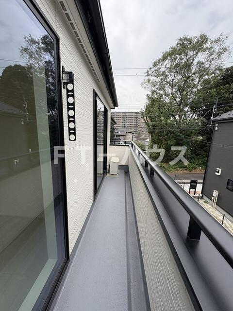 Ｓｕｍａｉ－ｔｏ船橋市田喜野井０１のバルコニー