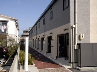 【玄関】 | レオパレス南の風　Ⅲ | 備品や設備仕様は号室等により異なります現地をご確認下さい。