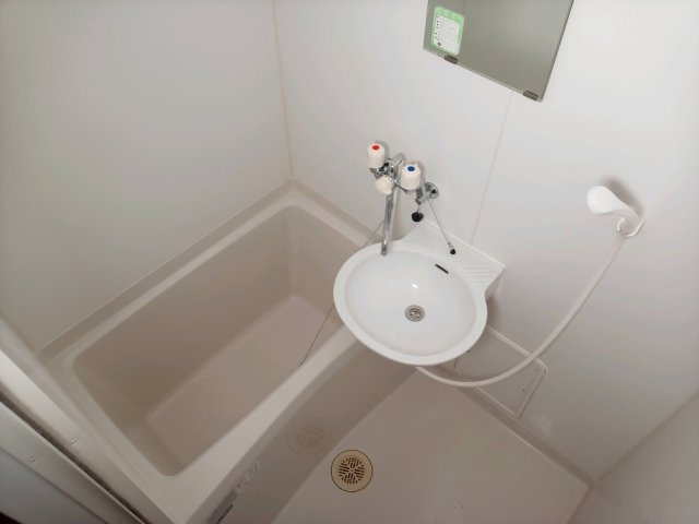 【浴室】 | レオパレスＷｅｓｔⅡ | 備品や設備仕様は号室等により異なります。現地をご確認下さい。
