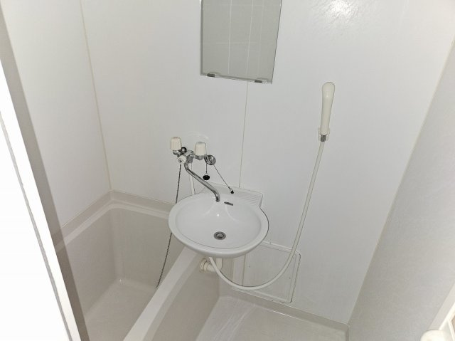 【浴室】 | レオパレス南の風　Ⅱ | 備品や設備仕様は号室等により異なります現地をご確認下さい。
