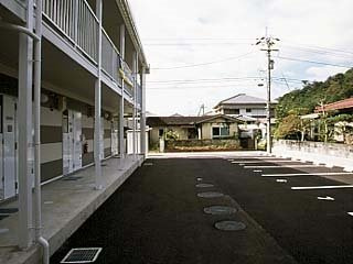 【玄関】 | レオパレス長尾 | 備品や設備仕様は号室等により異なります。現地をご確認ください。