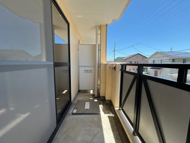 ラフィーヌ上野田のバルコニー