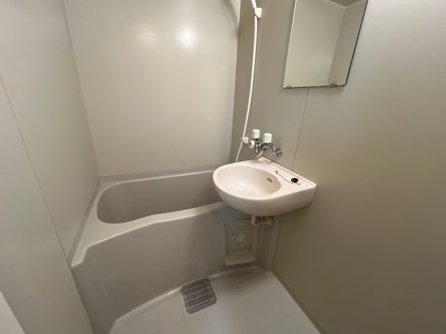 ラフィーヌ上野田の浴室