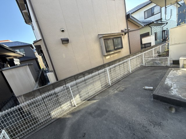 東フラワーの駐車場