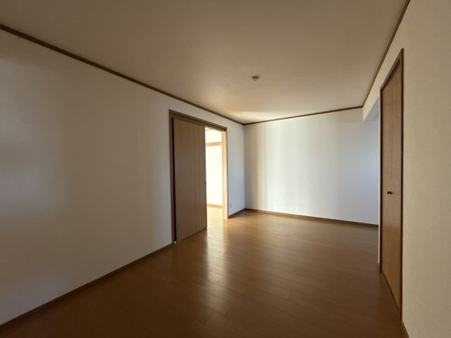 東フラワーの居間・リビング