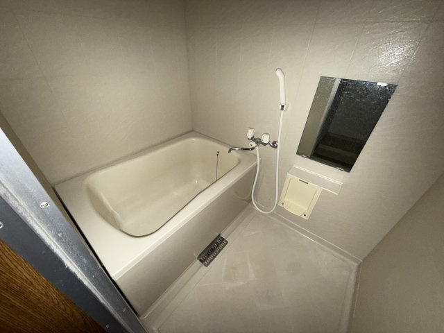 東フラワーの浴室