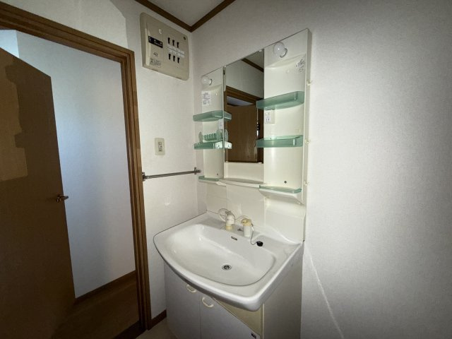 東フラワーの洗面所