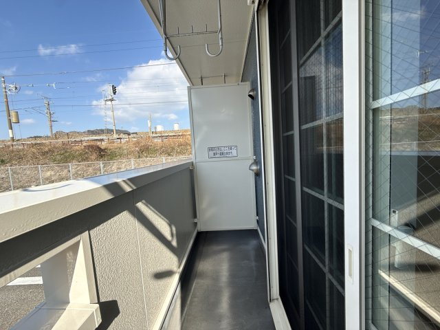 ワイズ　コンブリオⅤの駐車場