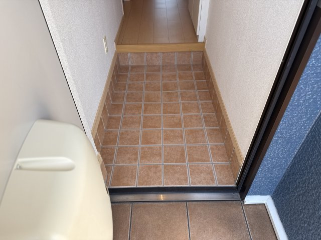 ワイズ　コンブリオⅤの玄関