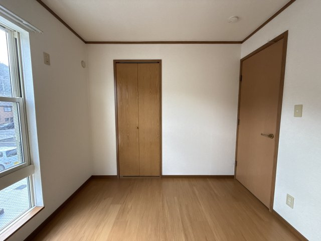 エルガーデンパレスⅡの周辺|ファミリーマートまで350m