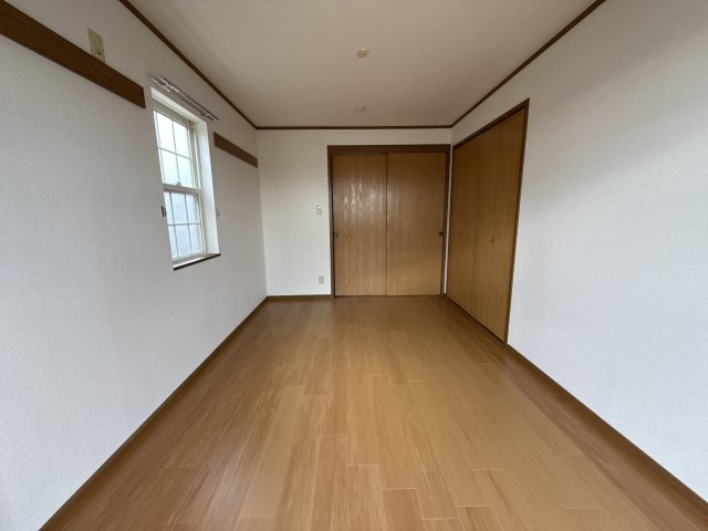 クレストヨコセキの寝室