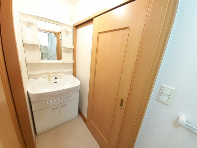 アドバンス　昌の洗面所