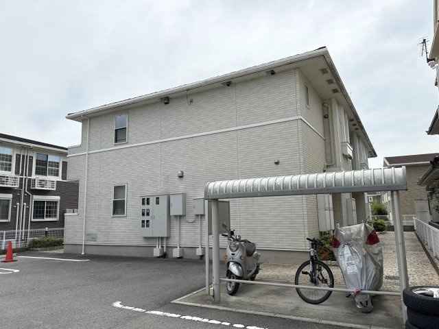 アベニール・フルールの駐車場