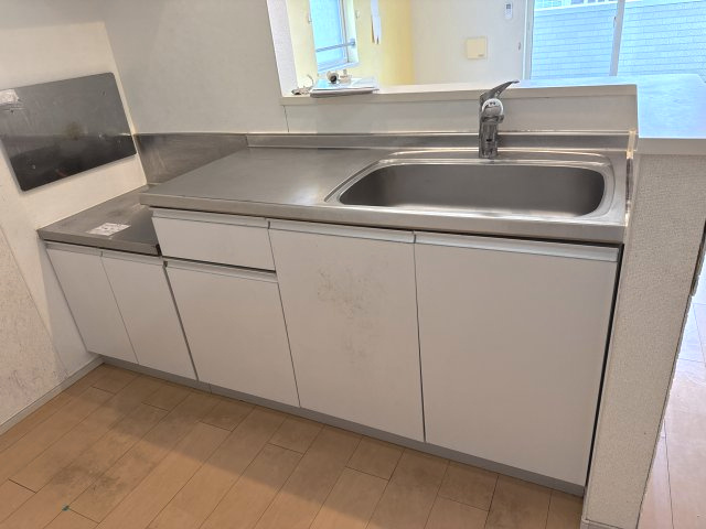 アベニール・フルールの居間・リビング