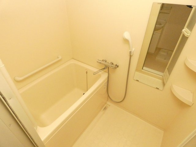 神戸アスタカレッジハイツの浴室|神戸アスタカレッジハイツ